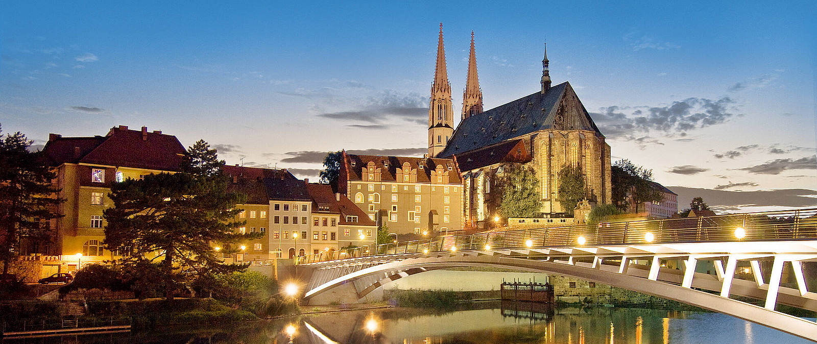 Während des Stadtrundganges durch Görlitz machen wir halt an der Peterskirche. Ein besuch lohnt sich, denn hier erklingt gegen mittag die Sonnenorgel von Görlitz