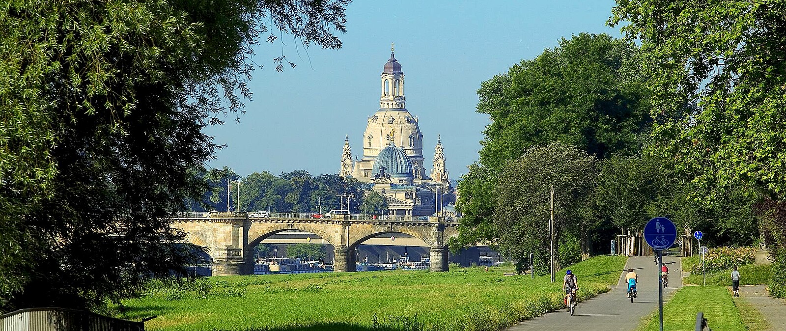 Während unserer Stadtführung zeigen wir Ihnen die schönsten Plätze Dresdens
