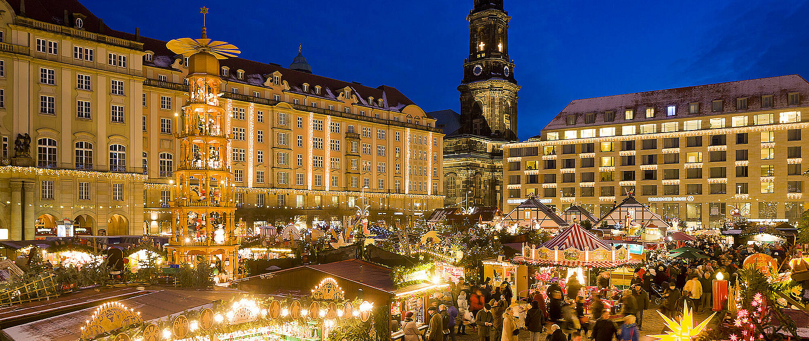 In Dresden werden nun die Vorbereitungen für eine unbeschwerte Silvesterfeier auf dem Schiff vorangetrieben. Zu Silvester erleben Sie eine besondere Schifffahrt auf der Elbe