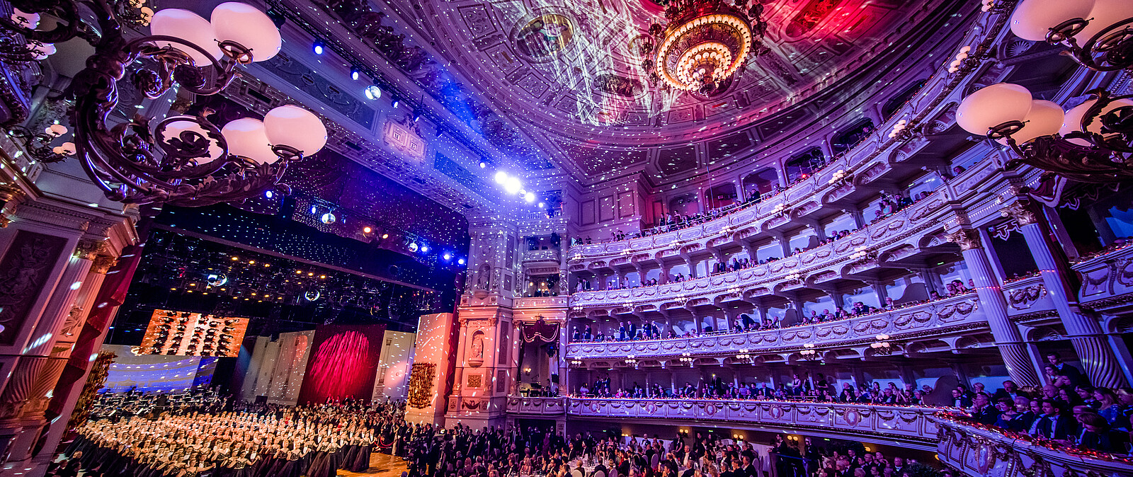Die Semperoper gehört zu den bekanntesten europäischen Konzerthäusern