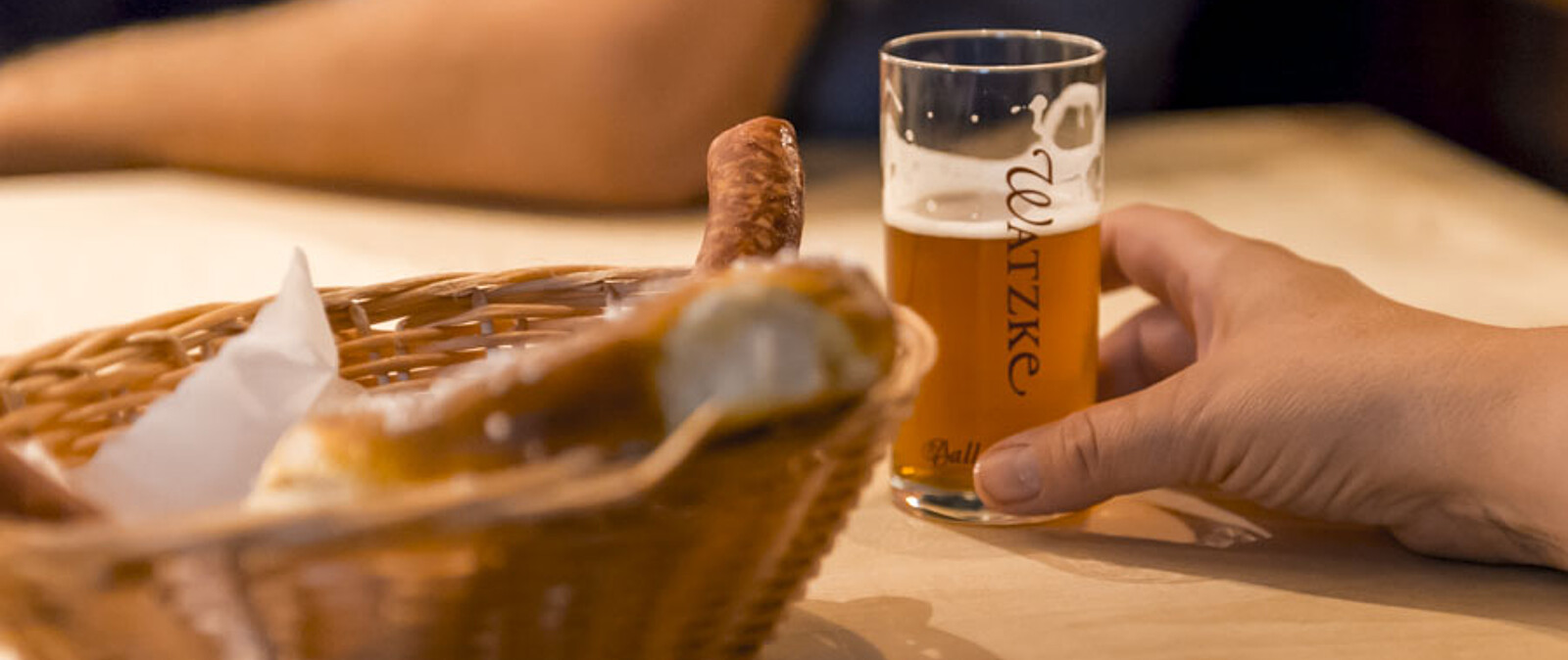 Sachsens Brauereien gehören zu den Besten. Und dies erleben Sie zu Ihrer Weihnachtsfeier mit unserem Braumeister.
