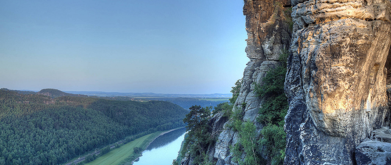 Mit unserer Wanderung entlang der Bärensteine oder des Zirkelsteins sind Sie mittendrin im Nationalpark