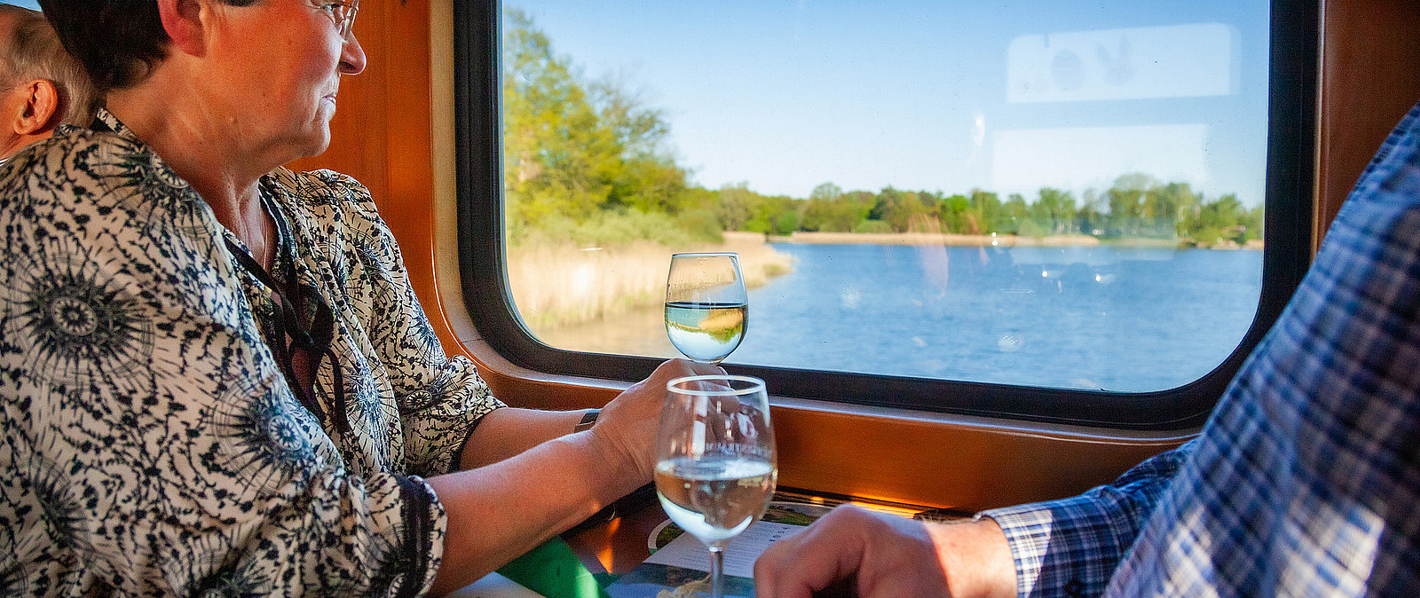 Teamausflug auf schmaler Spur und Weinprobe