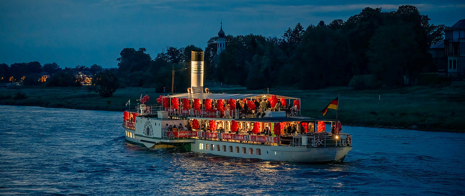 im paket ist die beliebte Riverboatshuffle zum Dixieland dabei