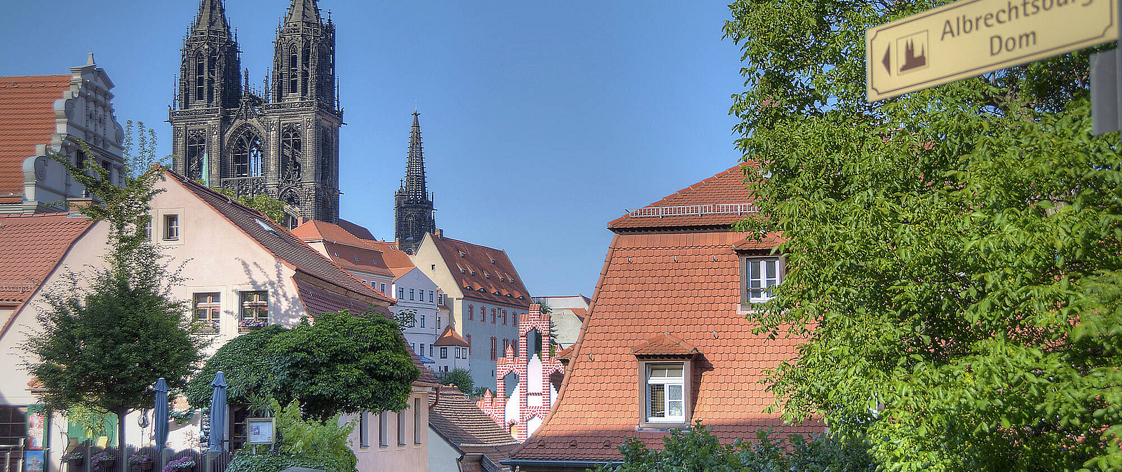 Erkunden Sie das lauschige Städtchen Meißen im schönen Elbtal und flanieren Sie durch die historischen Gassen und Orte der "Wiege Sachsens".