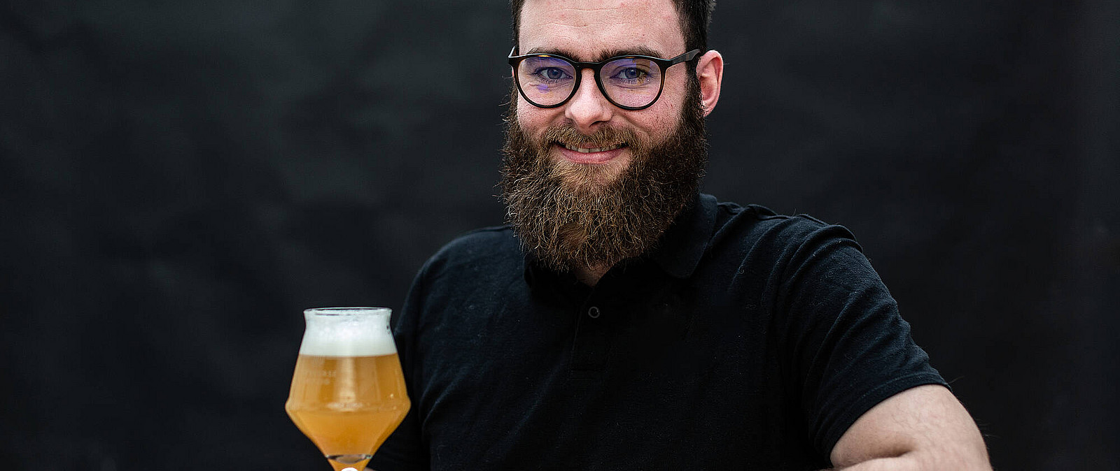 Erleben Sie eine Verkostung der besonderen Art. Biersommelier Ludwig verkostet mit Ihnen 6 verschiedene Bierspezialitäten und gibt Ihnen wertvolle Tipps und Tricks zum Verkosten auf der heimischen Couch.